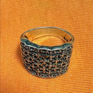 Elegant Silver Textured Ring